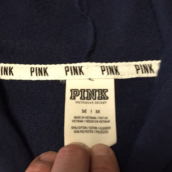 ✨✨REDUCED Victoria Secret Pink Sweatshirt/Hoodie✨✨ - Picture 2 of 2